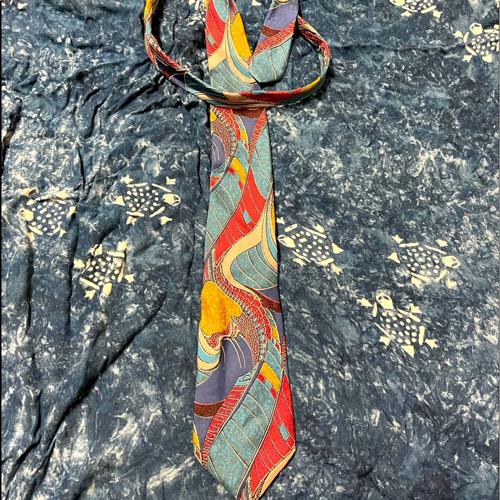 Le Conte tie